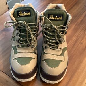 Women's Lace-Up Boots in Olive Green and Tan